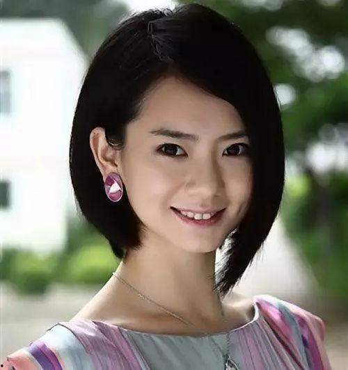 娱乐吃瓜社戚薇,娱乐圈的“吃瓜女王”,揭秘明星幕后故事